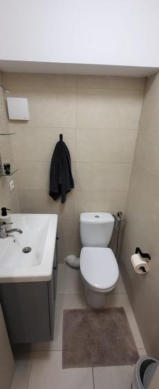 Apartament cu 4 camere semidecomandat în Lujerului