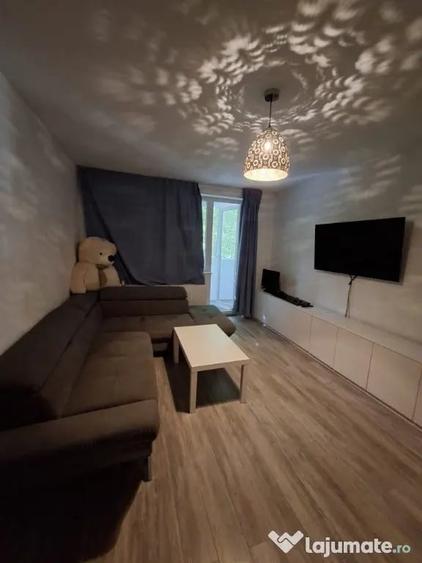 Apartament cu 2 camere semidecomandat în Brâncoveanu