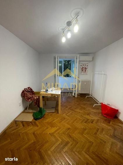 Apartament cu 2 camere semidecomandat în Decebal