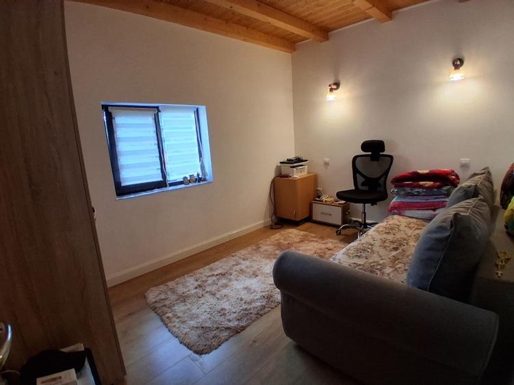 Vand casa generoasa in Tiganasi, Jud. Iasi - 4