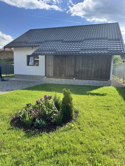 Casă cu 3 camere în Brebu