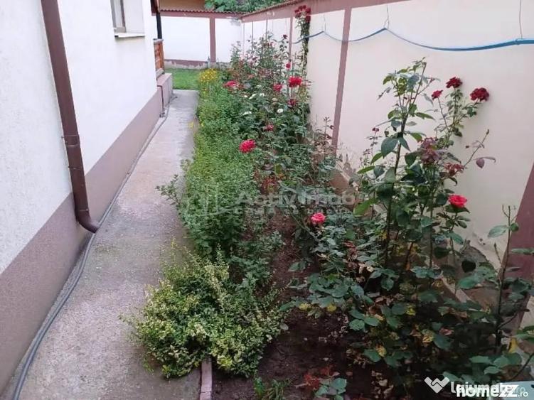 Casă cu 4 camere cu Teren 300 Mp în Prelungirea Ghencea