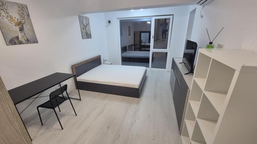 Garsonieră decomandată, mobilată în Central
