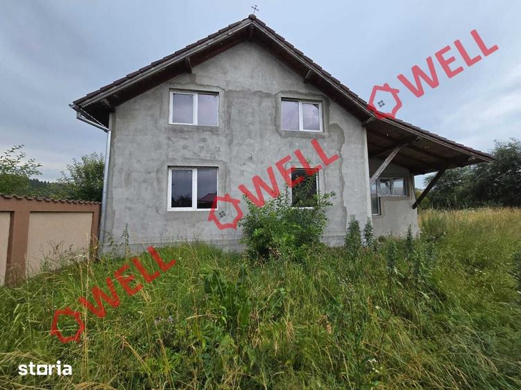 Casă cu 4 camere cu Teren 892 Mp în Întorsura Buzăului