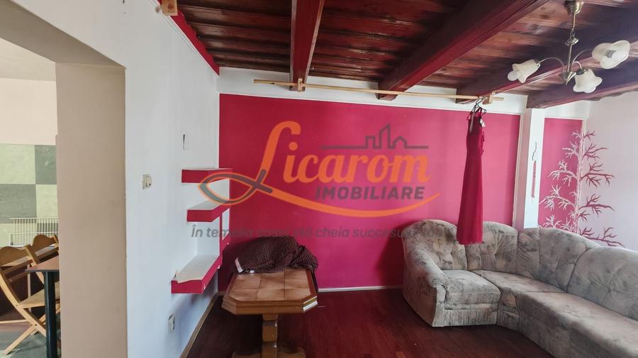 Casă individuală cu 2 camere cu Canalizare în Cristian