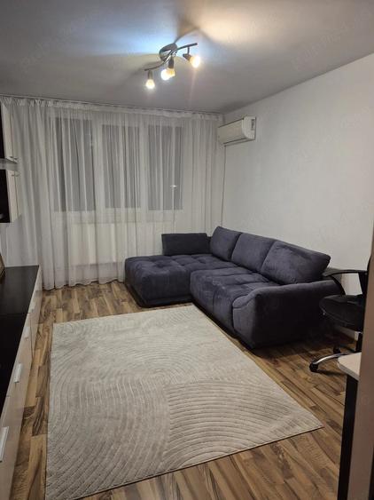 Apartament cu 3 camere decomandat în Țiglina 2