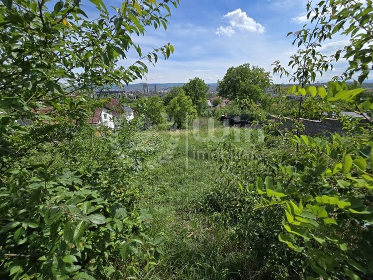 Duplex cu 5 camere cu Canalizare în Dâmbul Rotund