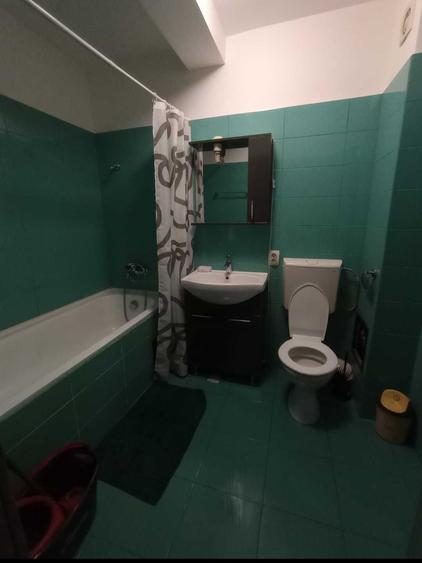 Apartament cu 2 camere decomandat în Florești