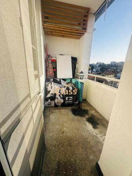 Apartament cu 2 camere semidecomandat, mobilat în Semicentral
