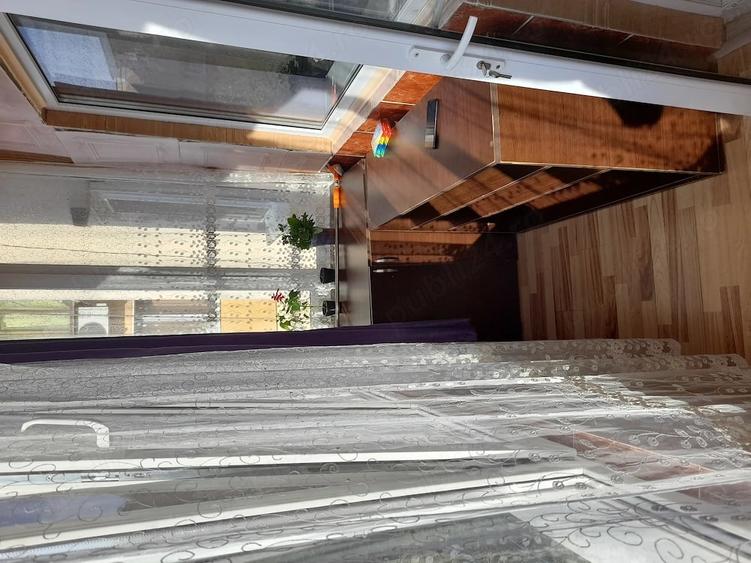 Proprietar inchiriez apartament doua camere cetate etaj 3 - 2