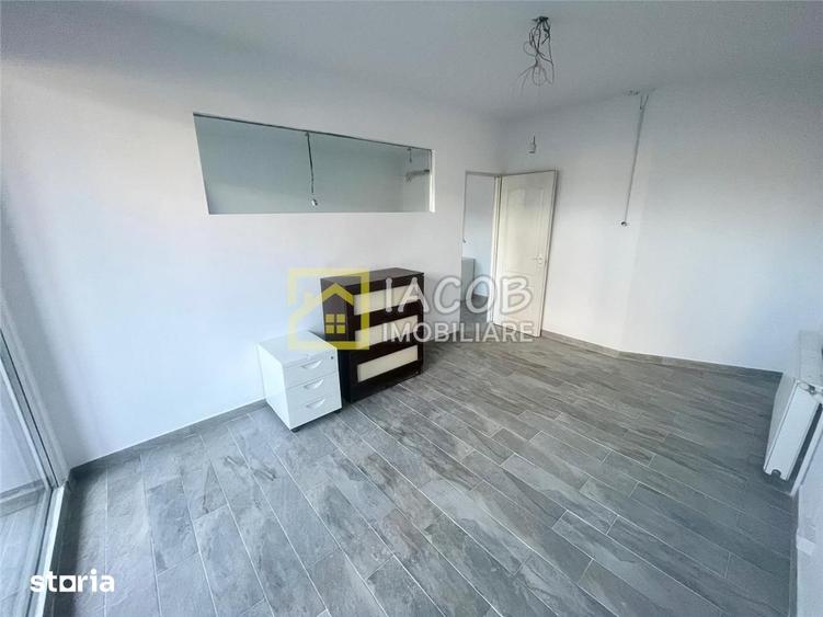 Spațiu comercial, de 250 mp, în Mioriței