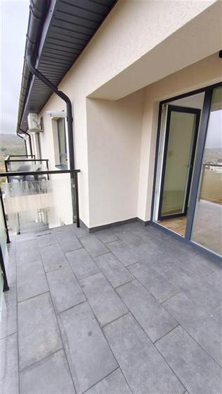 Apartament cu 2 camere decomandat, mobilat în Rediu