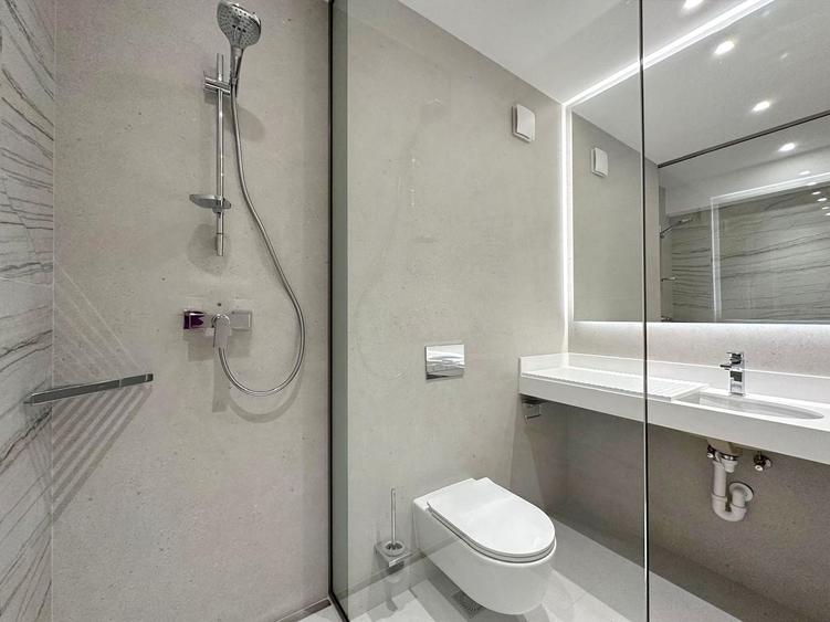 Apartament cu 3 camere decomandat, mobilat în Centrul Istoric