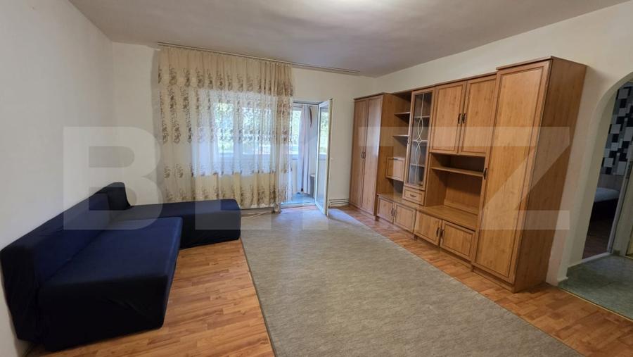 Apartament cu 2 camere semidecomandat, mobilat în Micro 16