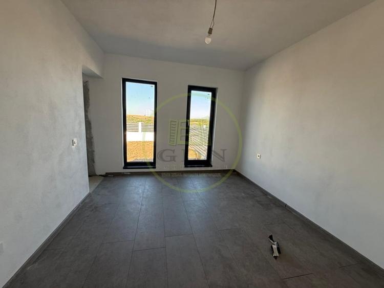 Casă individuală cu 4 camere cu Teren 669 Mp în Pielești