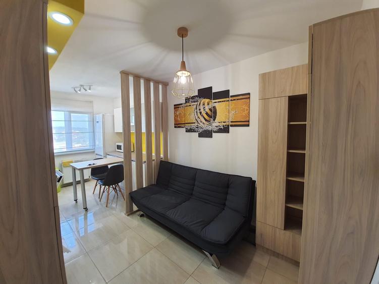 Apartament cu 2 camere decomandat, mobilat în Ultracentral