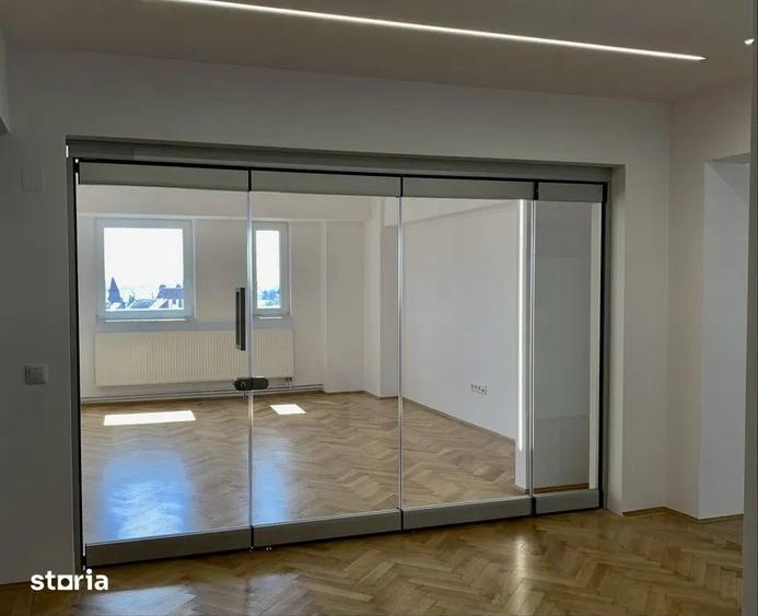 Apartament cu 4 camere, mobilat în Ultracentral