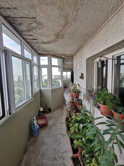 Apartament cu 3 camere decomandat în Morarilor