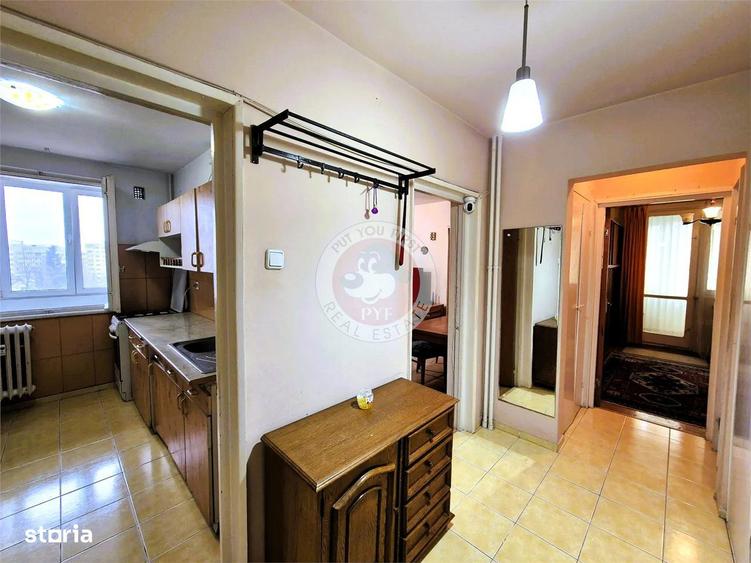 Apartament cu 3 camere decomandat, mobilat în Titan