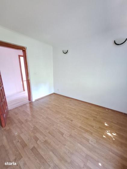 Casă cu 4 camere cu Teren 3077 Mp în Snagov