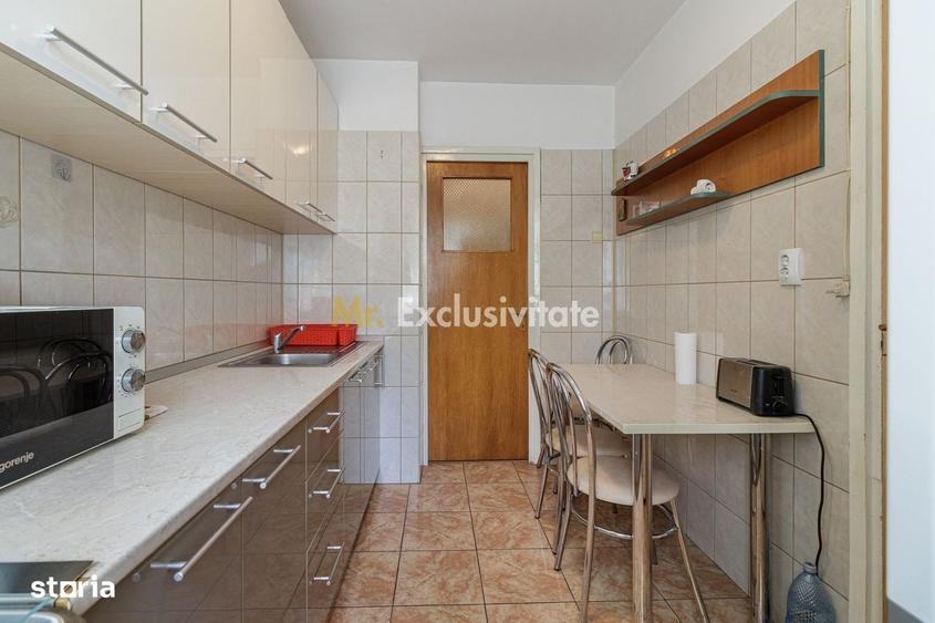 Apartament cu 3 camere decomandat în Valea Oltului