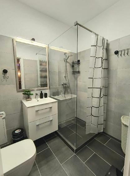 Apartament cu 2 camere decomandat, mobilat în Podu Roș