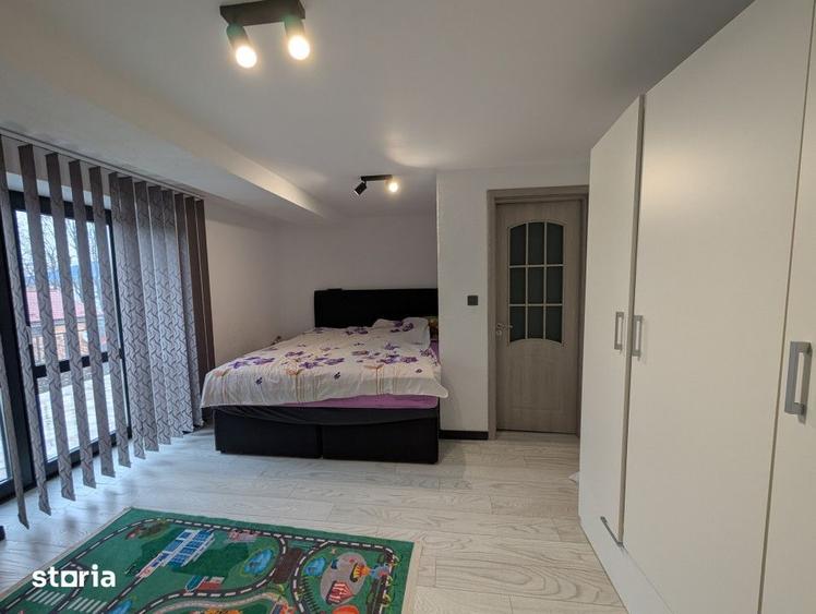 Casă cu 6 camere cu Teren 1500 Mp în Aviatori