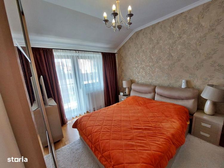 Casă cu 4 camere cu Teren 452 Mp în Între Lacuri