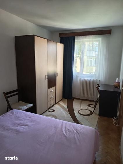 Apartament cu 2 camere în Podu Roș