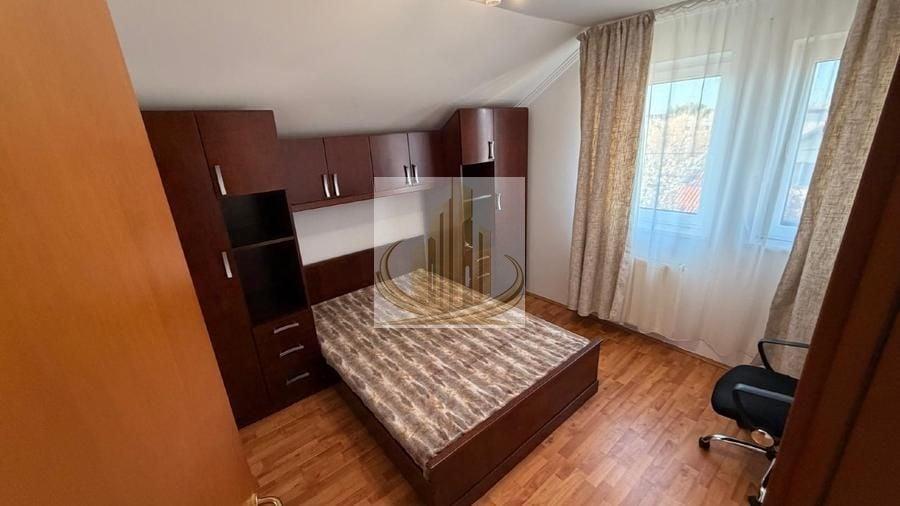 Apartament cu 3 camere decomandat, mobilat în Dumbrăvița