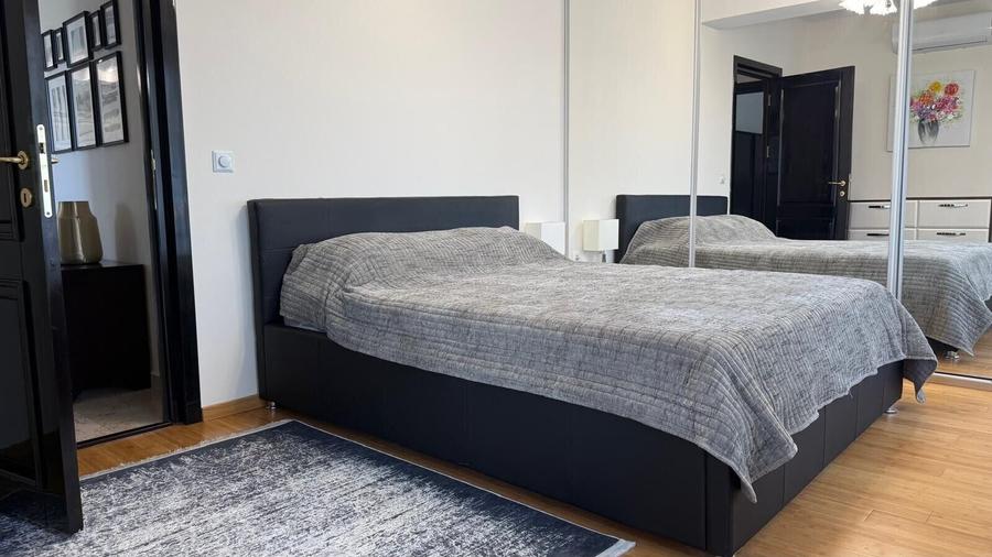 Apartament cu 3 camere decomandat, mobilat în Copou