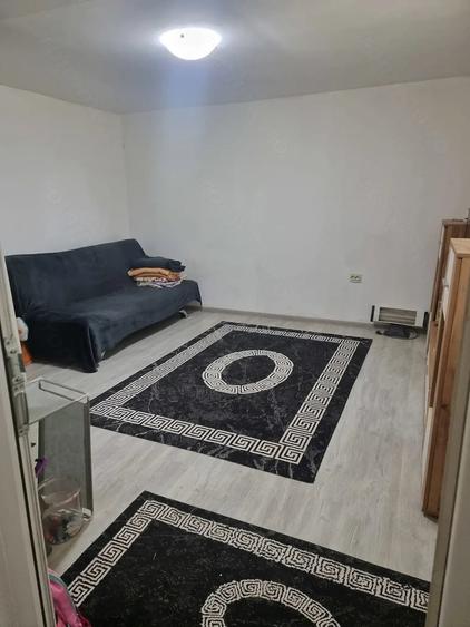 Casă cu 3 camere cu Teren 2000 Mp în Central