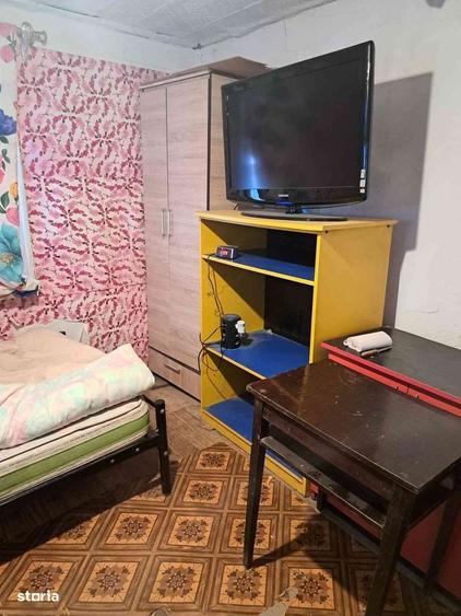 Casă cu 4 camere în Cotu Ciorii