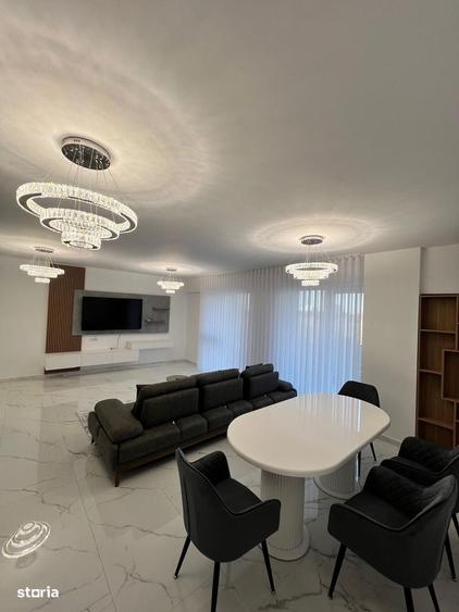 Apartament cu 2 camere decomandat în Universitate