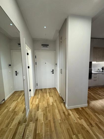 Apartament cu 2 camere decomandat, mobilat în Băneasa