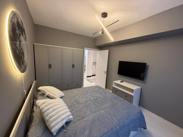 Apartament cu 3 camere decomandat, mobilat în Central