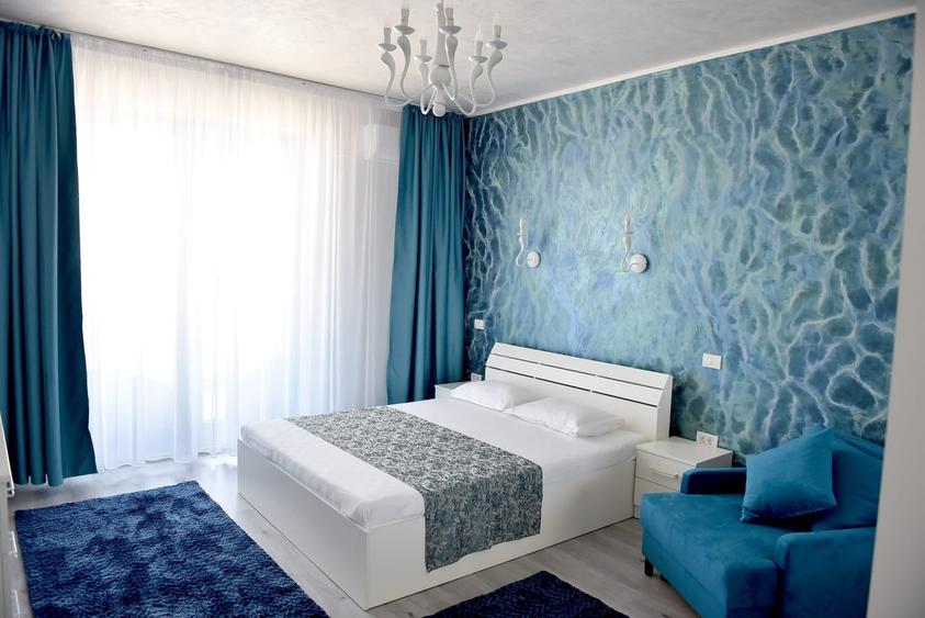 Apartament cu 3 camere decomandat, mobilat în Faleza Nord