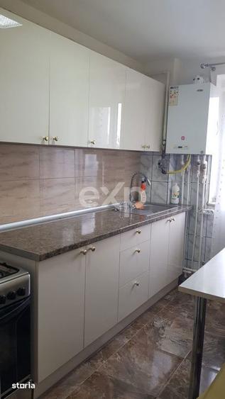 Apartament cu 2 camere semidecomandat, mobilat în Calea București