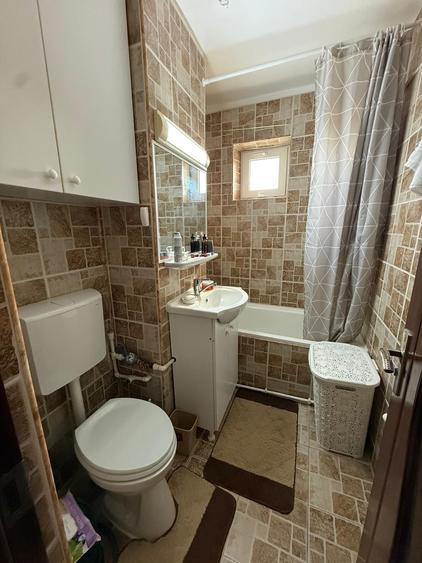Apartament cu 2 camere decomandat în Marghiloman