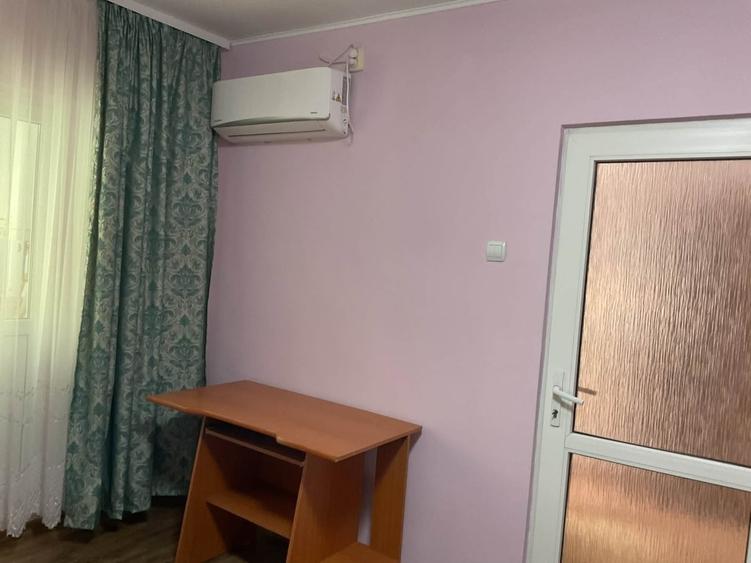 Apartament semidecomandat în Rahova