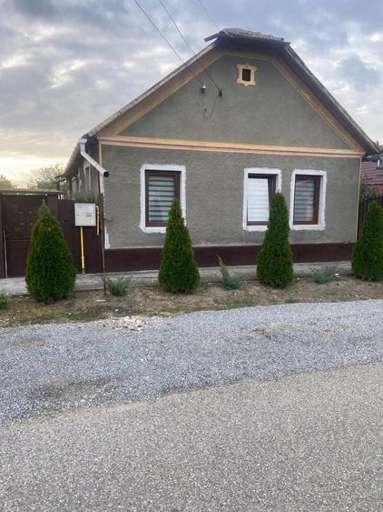 Casă cu 3 camere în Central