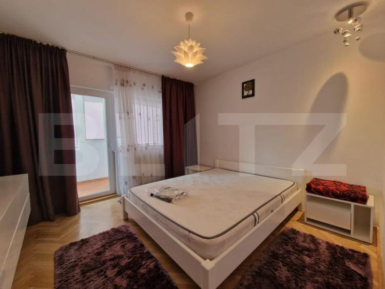 Apartament cu 3 camere decomandat în Zorilor