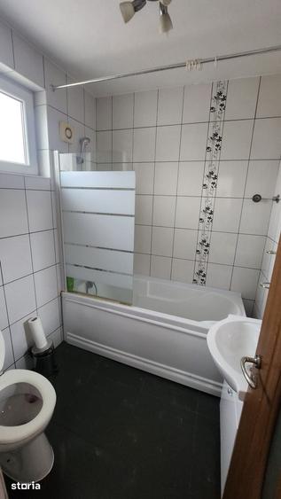 Casă cu 4 camere cu Teren 300 Mp în Dâmbul Rotund