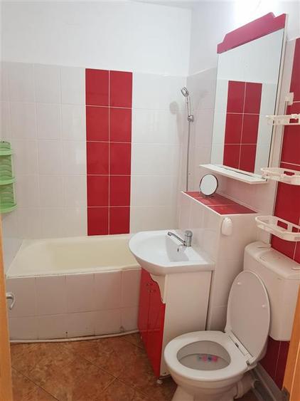 Apartament cu 2 camere decomandat în Radu Negru