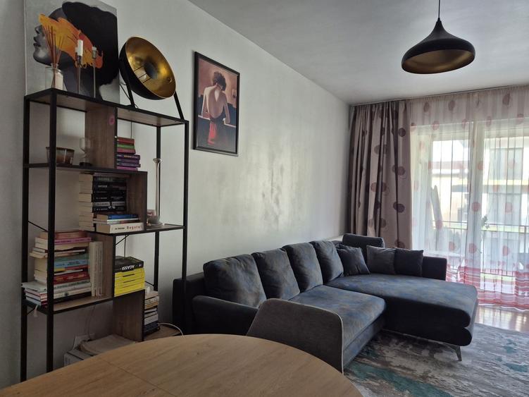 Apartament cu 2 camere decomandat în Florești