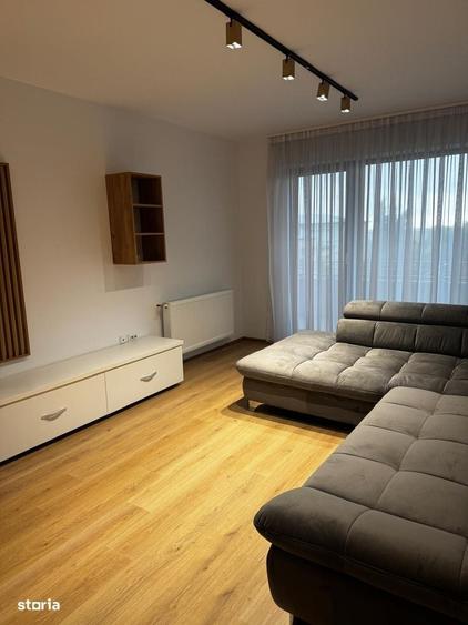 Apartament cu 2 camere, mobilat în Central