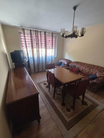 Apartament cu 3 camere decomandat, mobilat în Rahova
