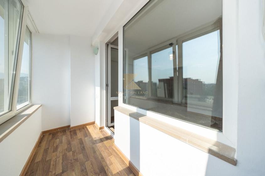 Apartament cu 3 camere semidecomandat în Gării