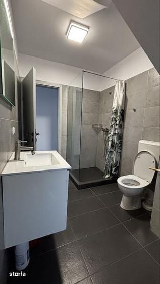 Inchiriez apartament zona UMF - 7