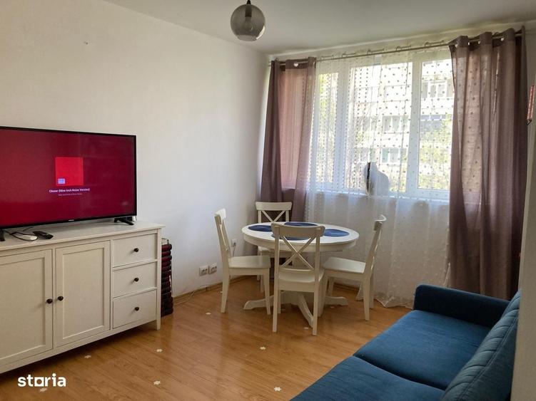 Apartament cu 4 camere în Drumul Taberei